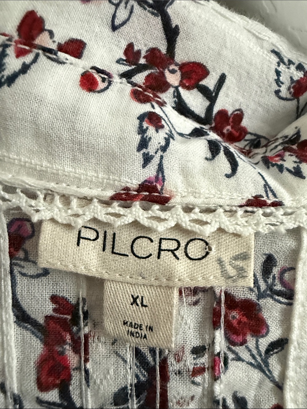 Pilcro Collared Pintuck Blouse Sz XL - Picture 5 of 9